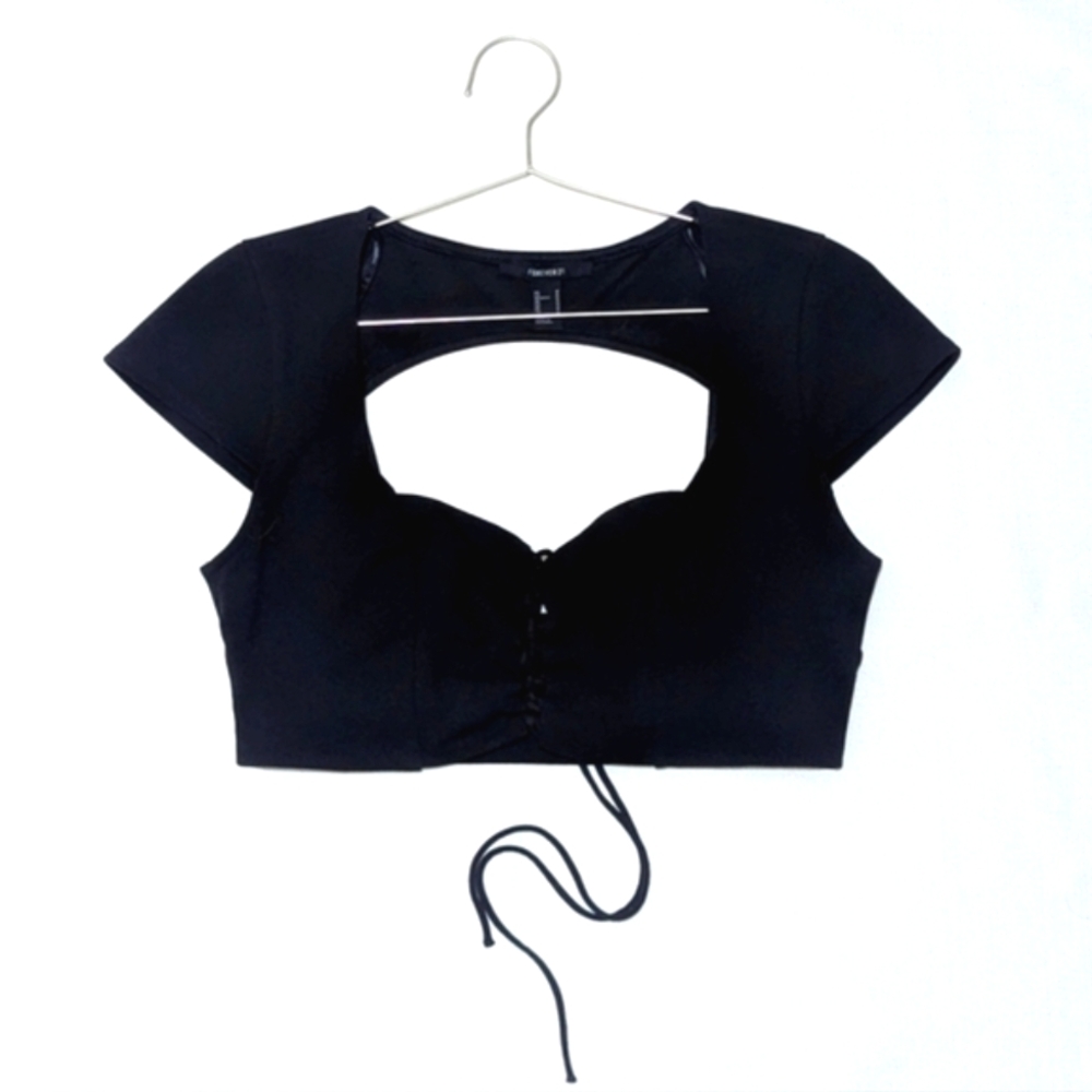 Forever 21 | Crop Top | Tie Front | Sweet Heart Neckline| Cap Sleeve | Open Back